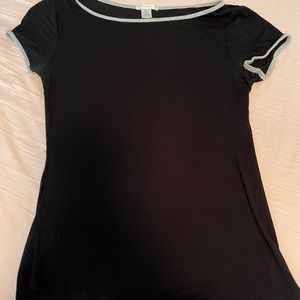Black short sleeve shirt
